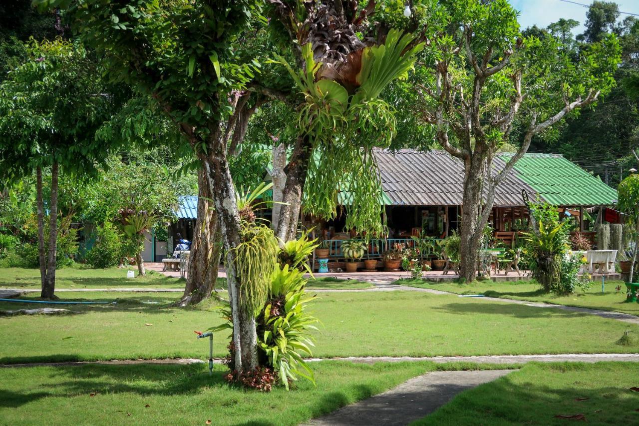 The Mermaid House Ko Kut Exterior photo
