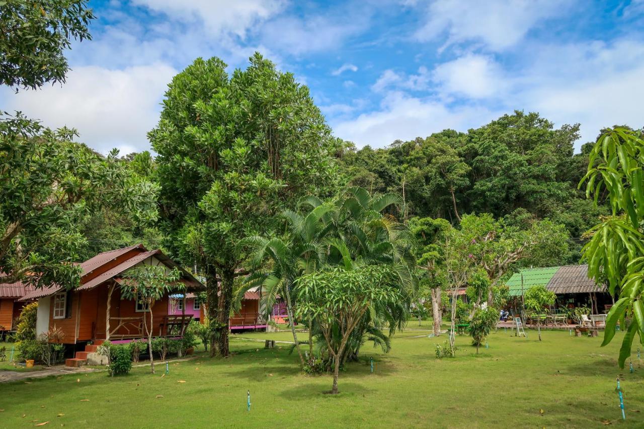 The Mermaid House Ko Kut Exterior photo