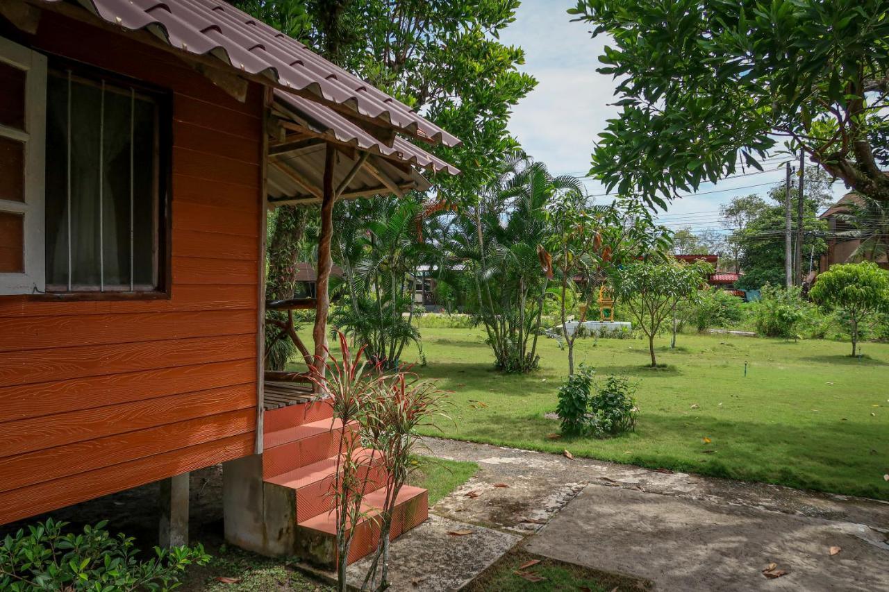 The Mermaid House Ko Kut Exterior photo