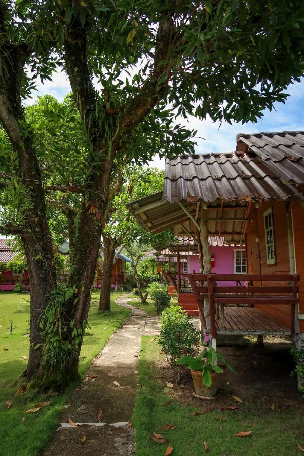 The Mermaid House Ko Kut Exterior photo