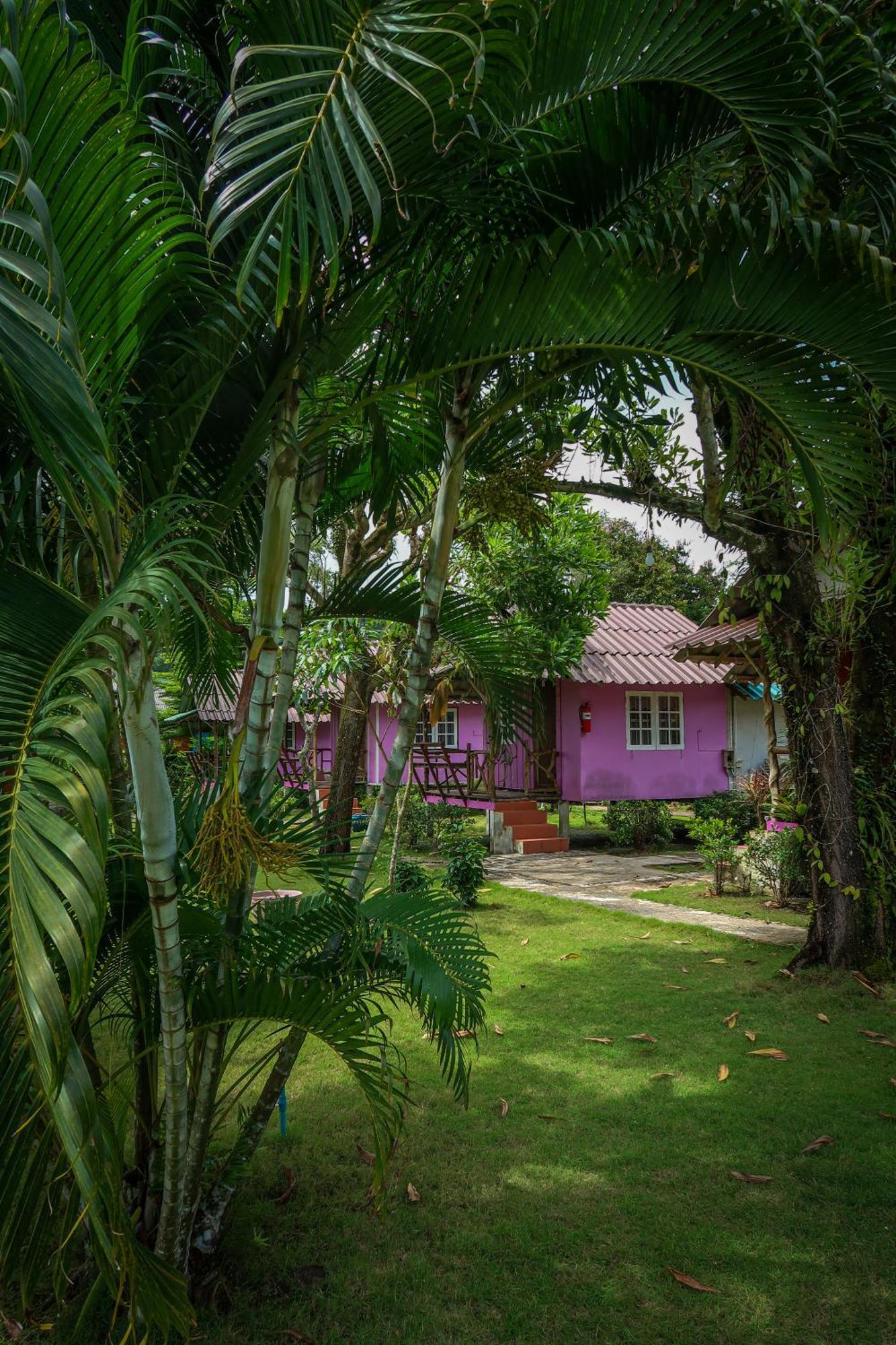 The Mermaid House Ko Kut Exterior photo